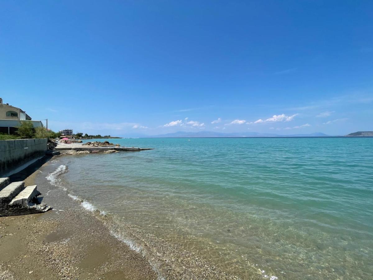 Stunning Beachfront Stratos * Nerantza